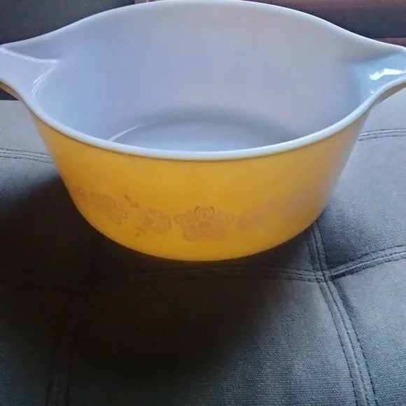 Corning Ware Vintage baking casserole quart